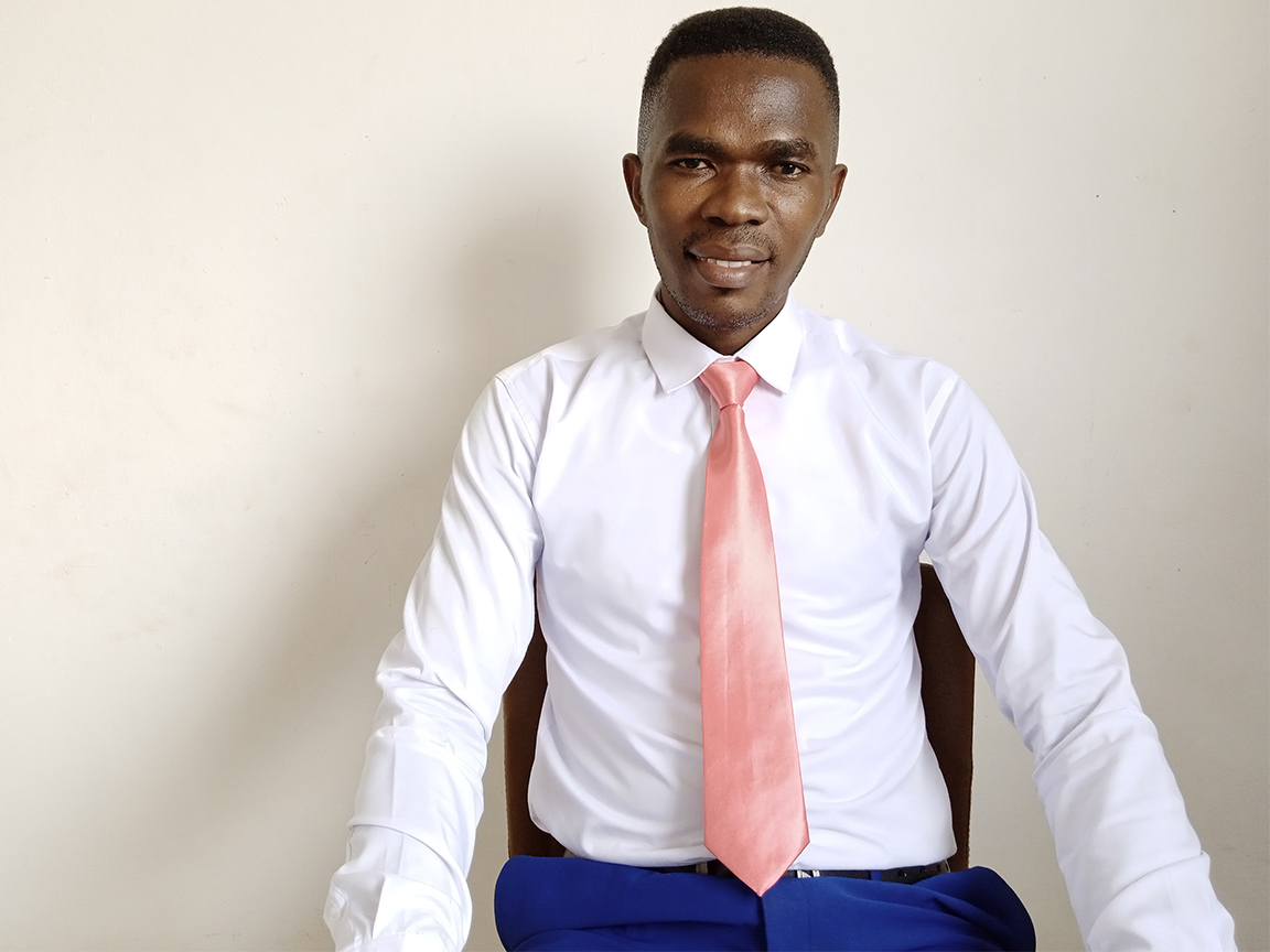 Pastor Victor 6